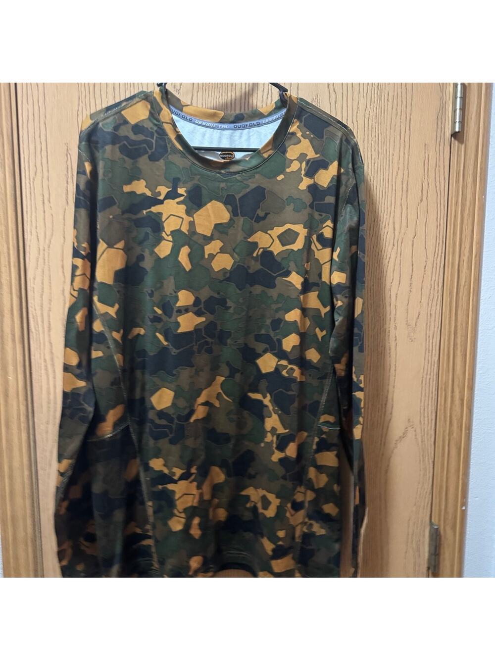 Camo duofold men’s shirt size XL